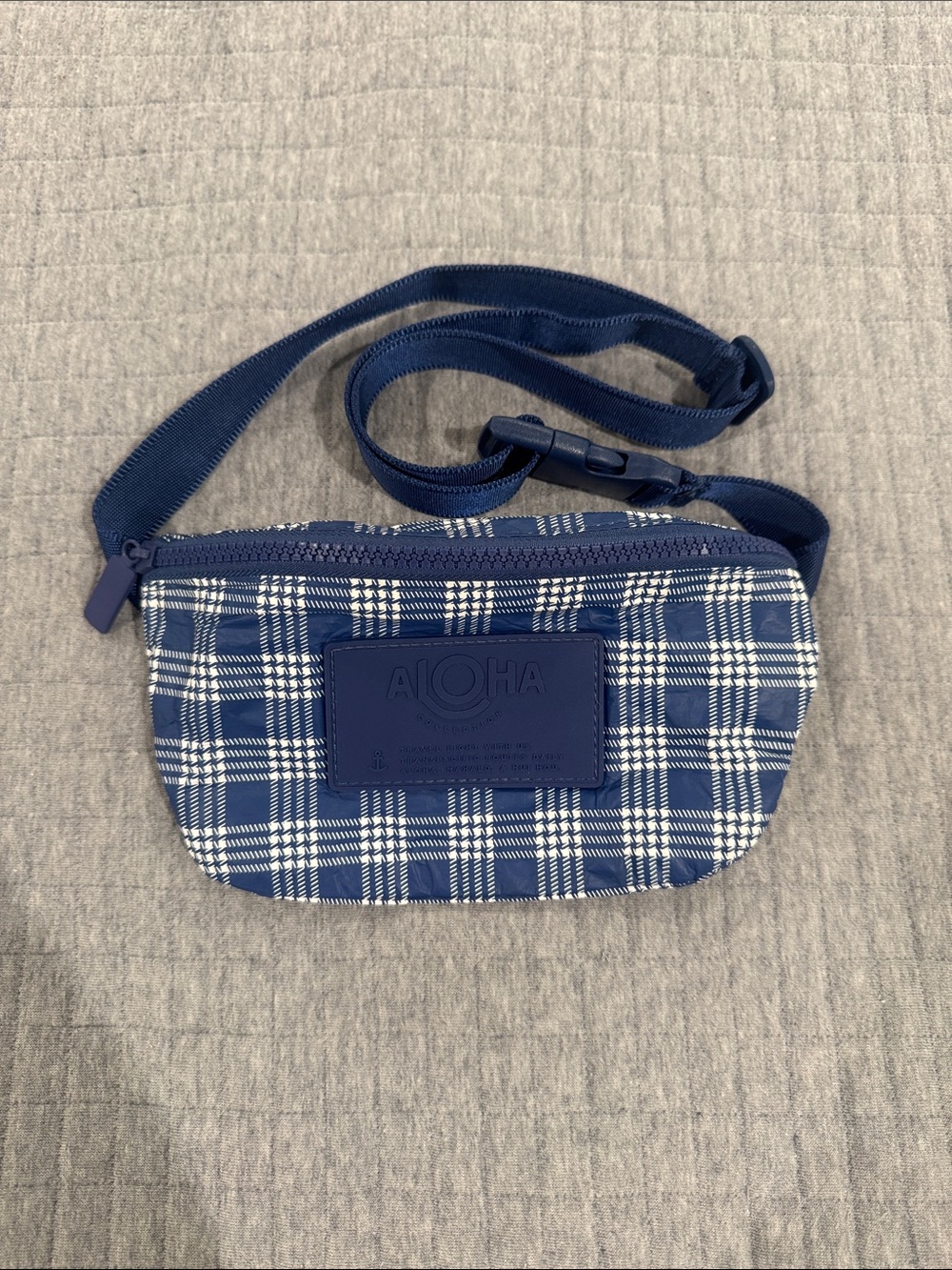 Aloha Collection Navy Palaka mini hip pack - Picture 2 of 4